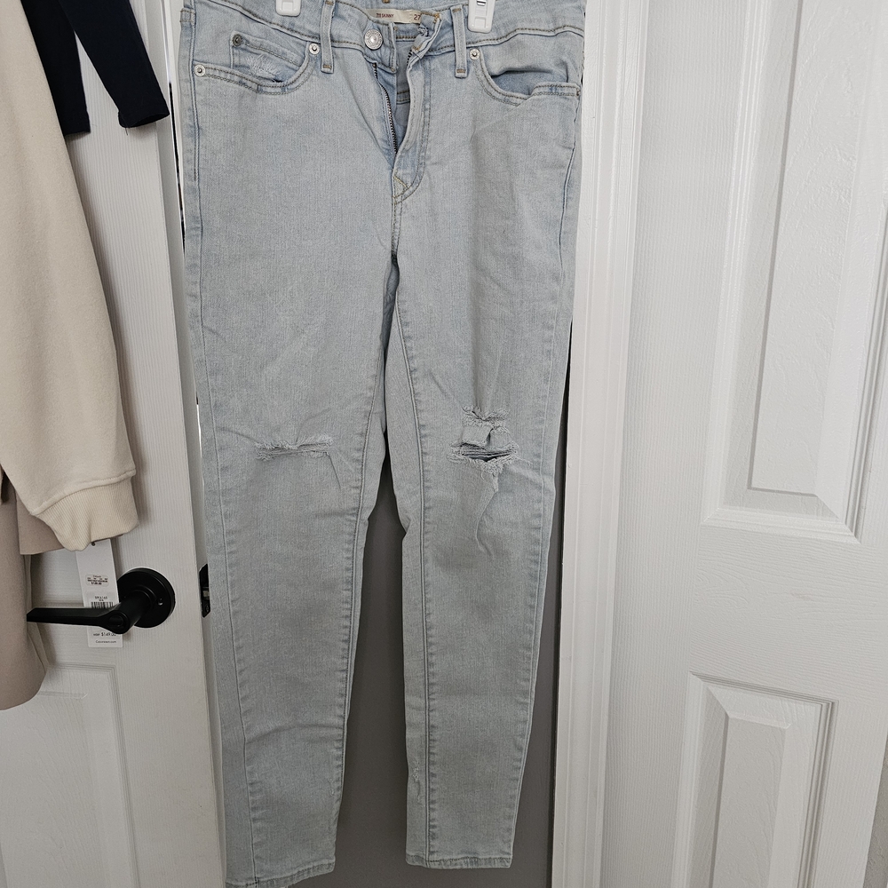 Levi's 711 Skinny Light Blue Distressed Women Jeans